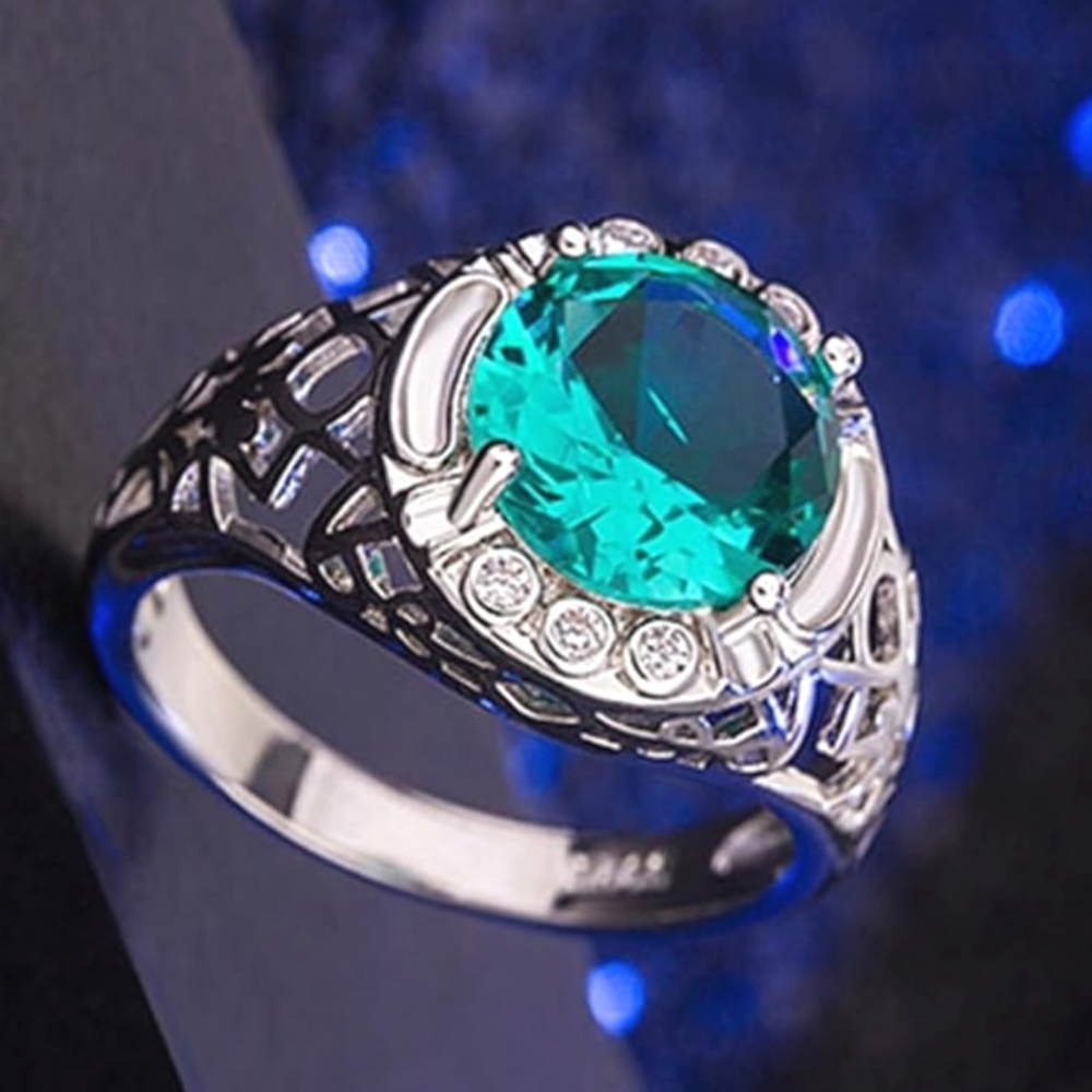 Classic 925 Green and Silver Ring with Intricate Metalwork Sz 10